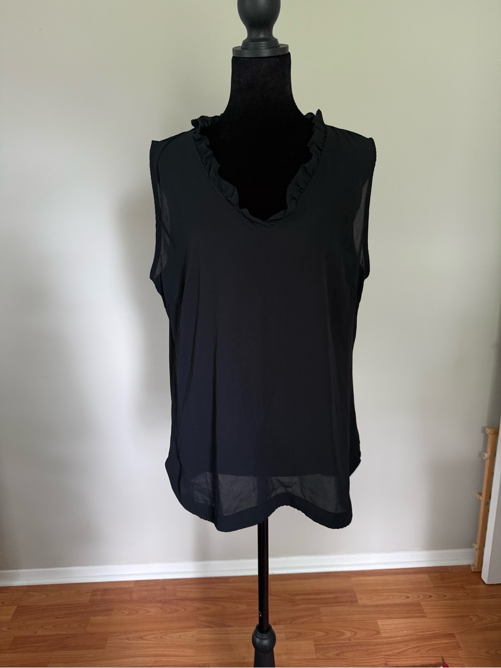 Ann Taylor Black Sleeveless Ruffle V-Neck Blouse